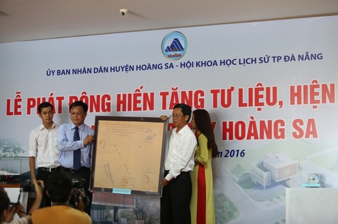Da Nang: Gegenstände und Dokumente über Inselgruppe Hoang Sa spenden - ảnh 1
